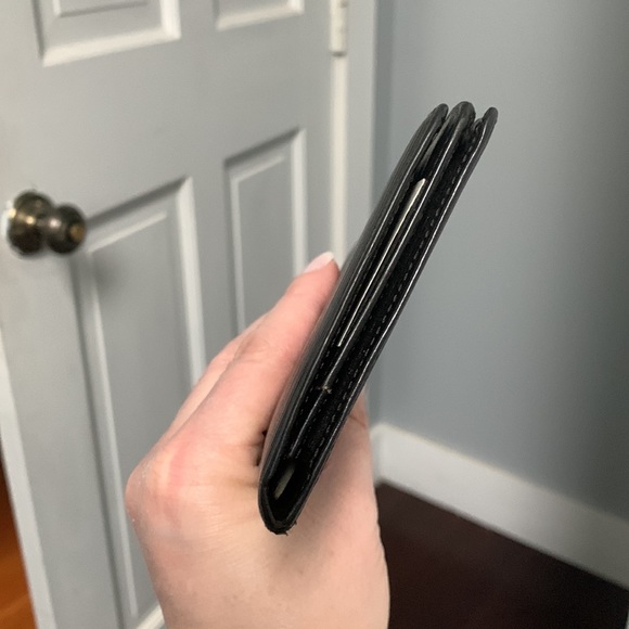 1994 authentic Louis Vuitton black Epi leather long wallet / checkbook holder - Picture 5 of 16